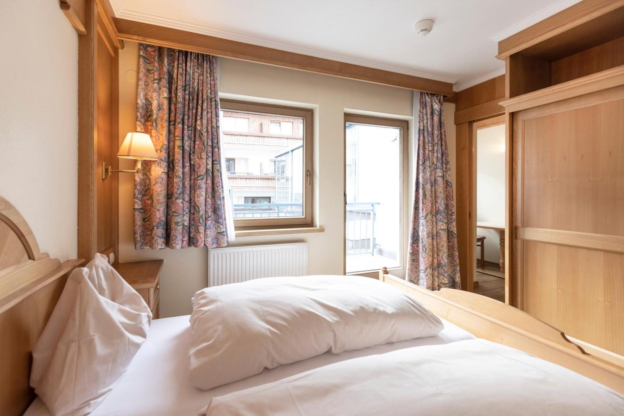 Heart Hotel Nordstern Майрхофен Экстерьер фото