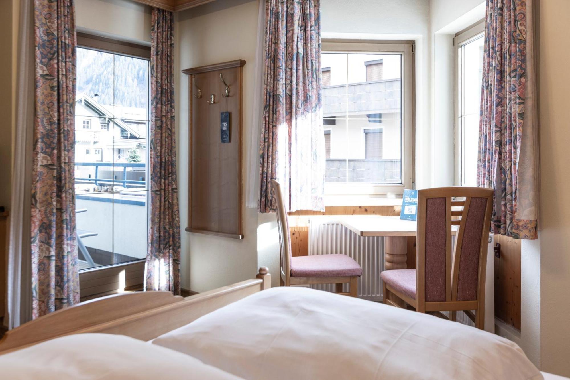 Heart Hotel Nordstern Майрхофен Экстерьер фото