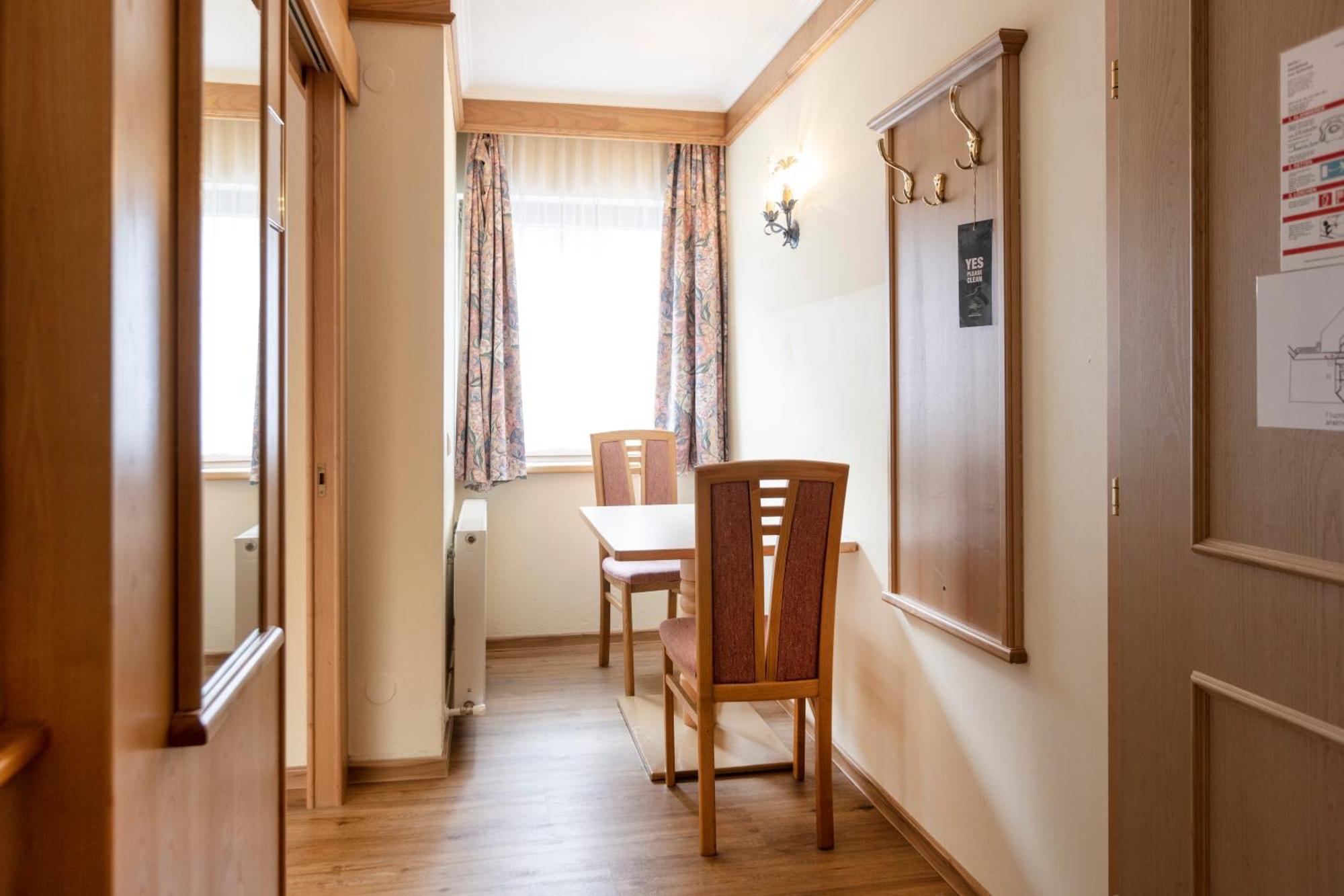 Heart Hotel Nordstern Майрхофен Экстерьер фото
