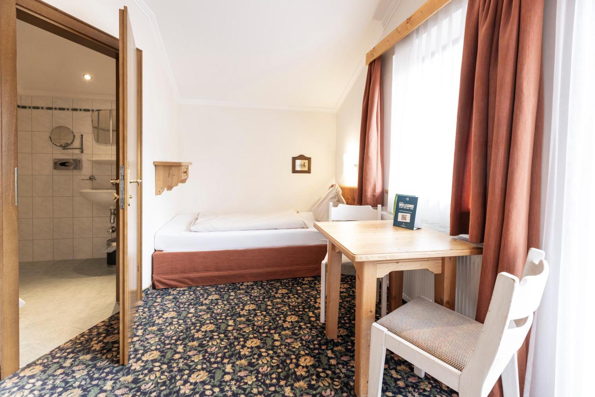 Heart Hotel Nordstern Майрхофен Экстерьер фото